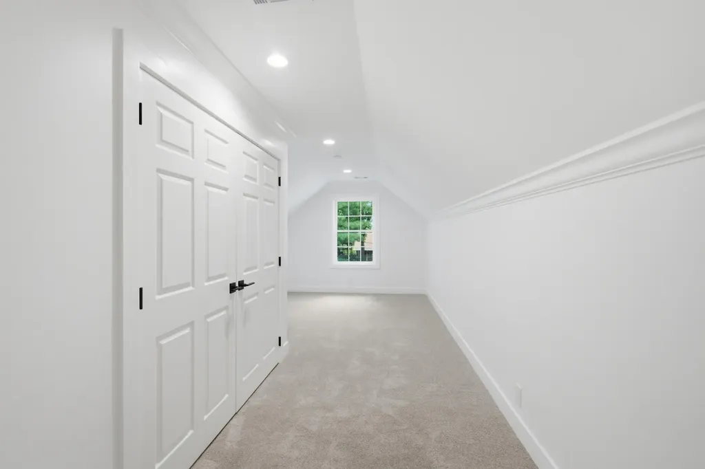 1205 Hickory Creek Circle Lexington KY 40515