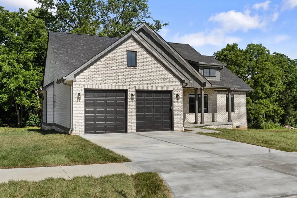 232 Max Cavnes Road Danville KY 40422