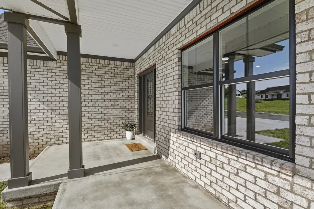 232 Max Cavnes Road Danville KY 40422