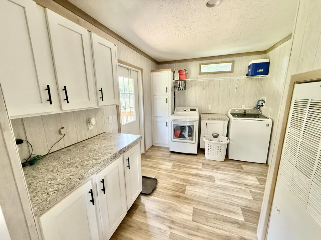 350 Rook Hollow Road Eubank KY 42567
