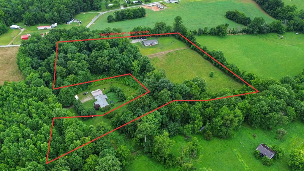 350 Rook Hollow Road Eubank KY 42567