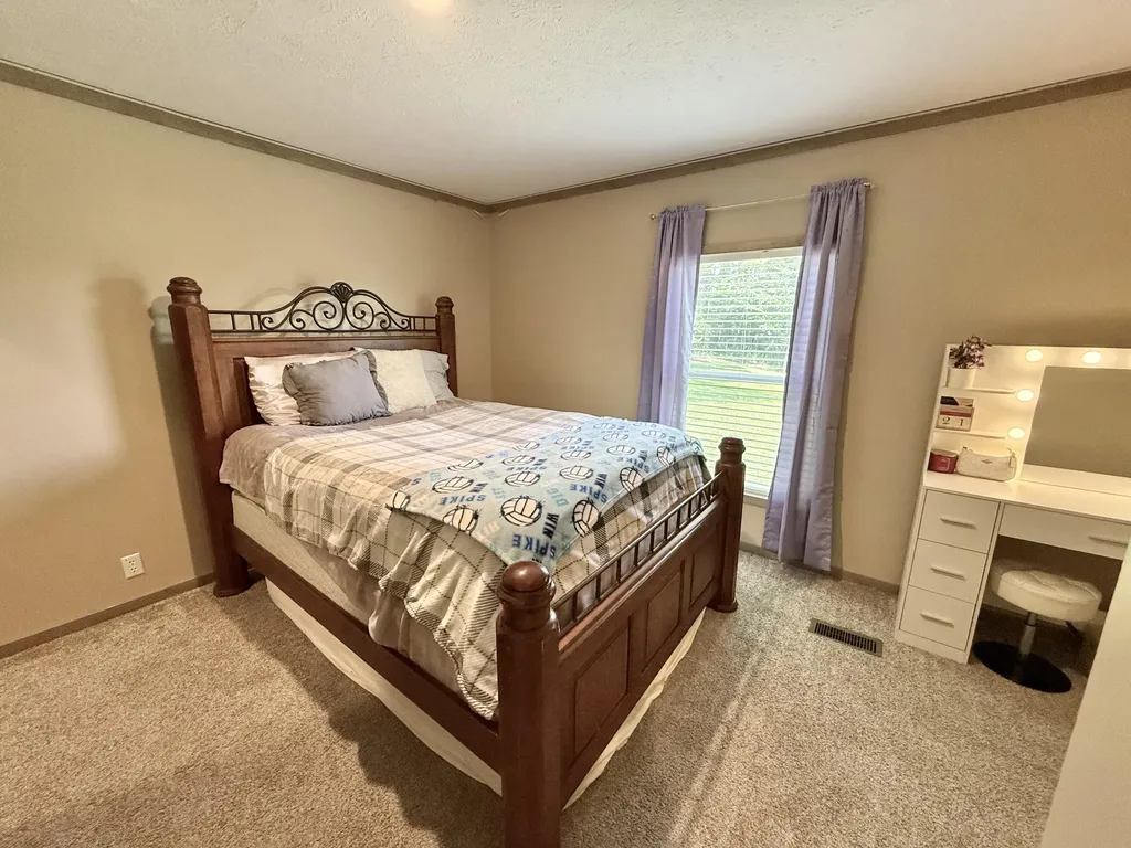 350 Rook Hollow Road Eubank KY 42567