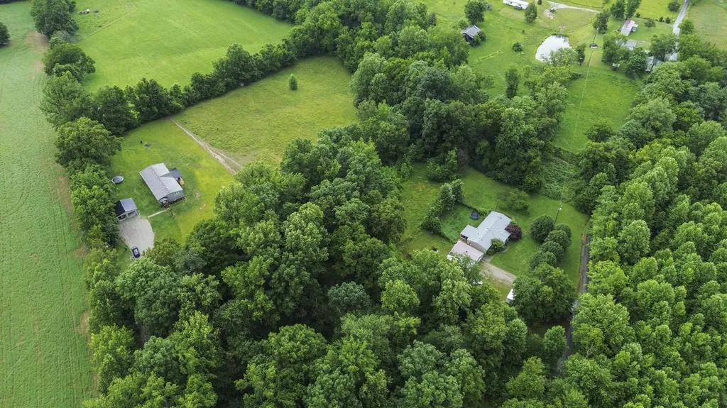 350 Rook Hollow Road Eubank KY 42567