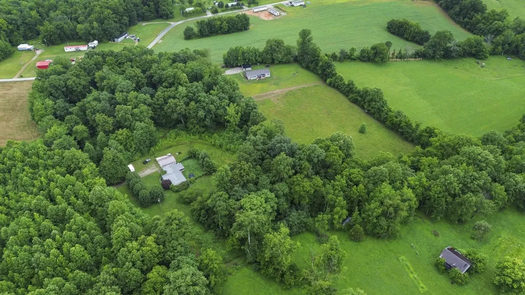 350 Rook Hollow Road Eubank KY 42567