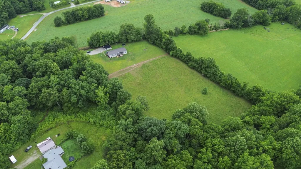 350 Rook Hollow Road Eubank KY 42567