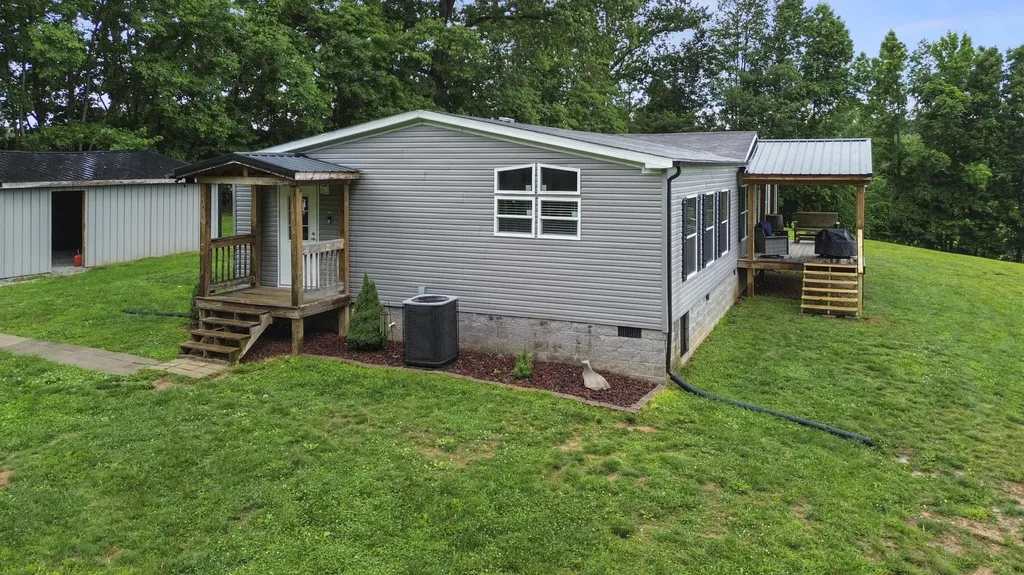 350 Rook Hollow Road Eubank KY 42567