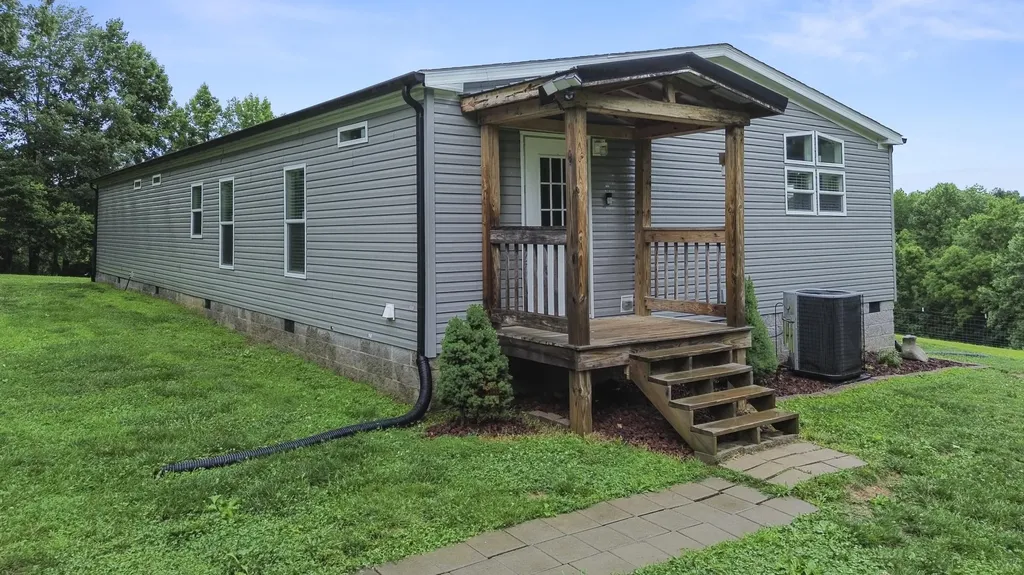 350 Rook Hollow Road Eubank KY 42567