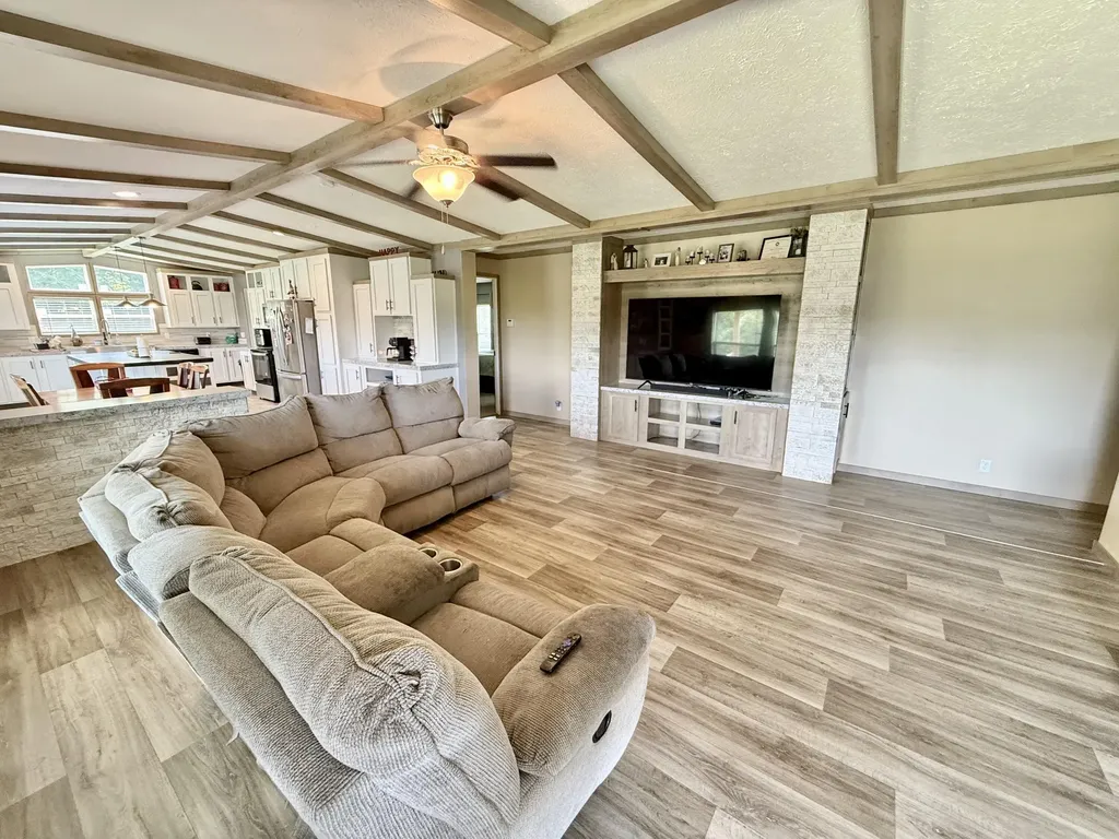 350 Rook Hollow Road Eubank KY 42567