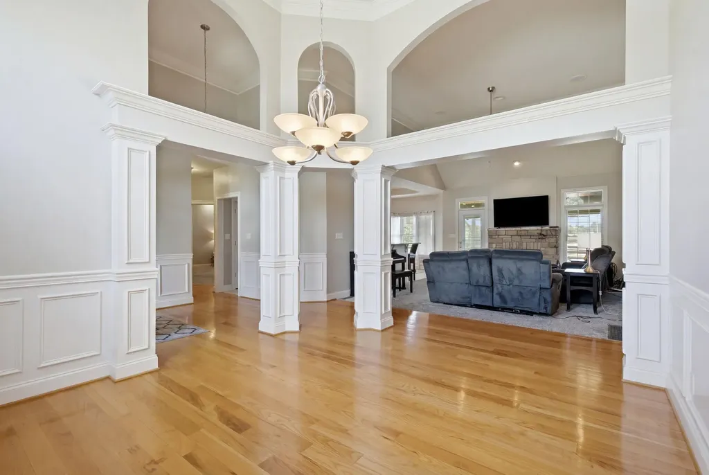 1084 Bay Colony Drive Richmond KY 40475