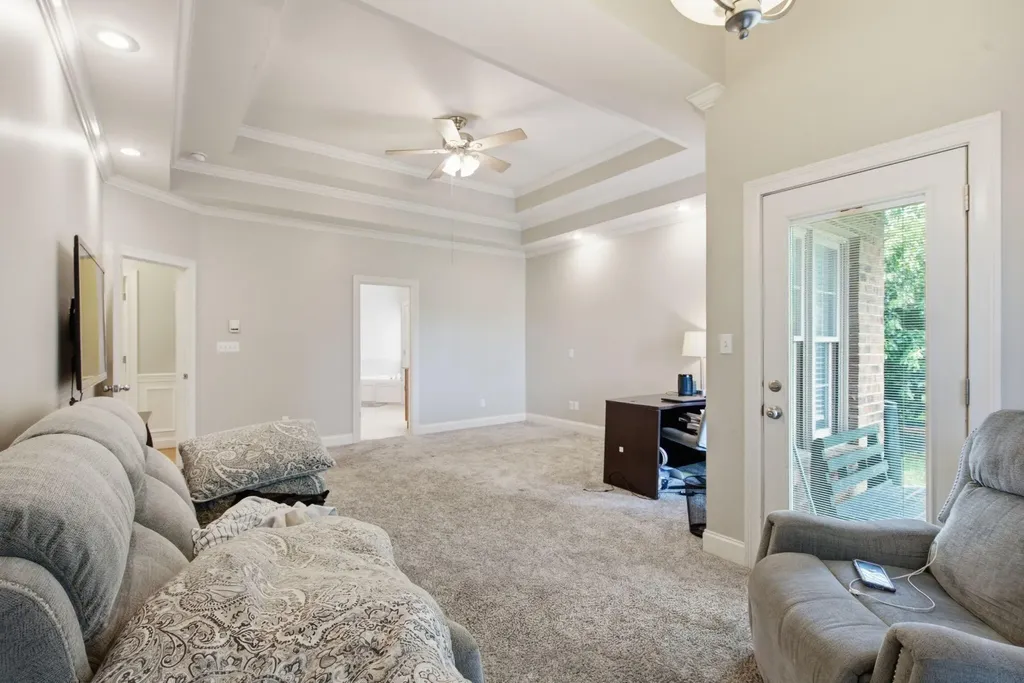 1084 Bay Colony Drive Richmond KY 40475