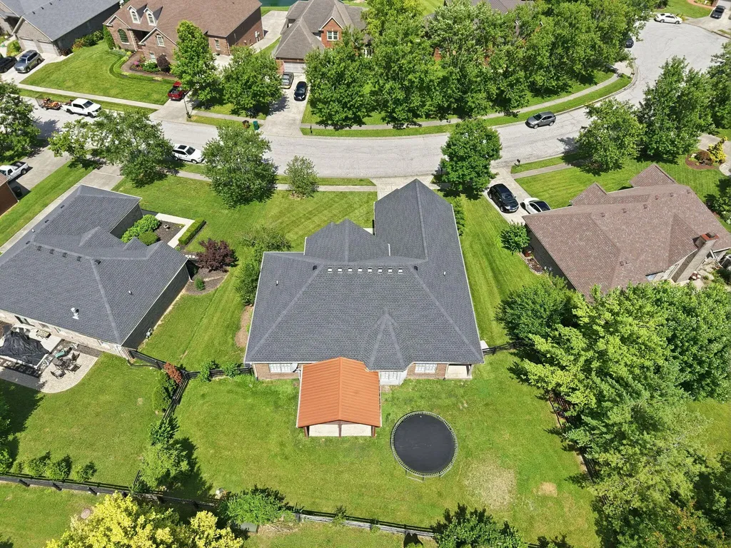 1084 Bay Colony Drive Richmond KY 40475