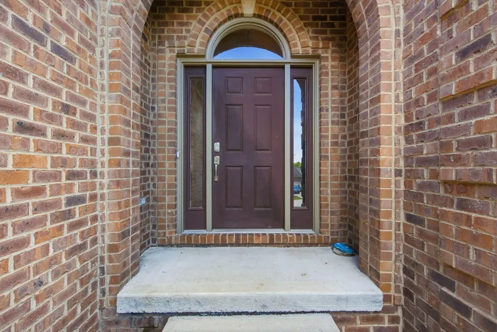 1084 Bay Colony Drive Richmond KY 40475