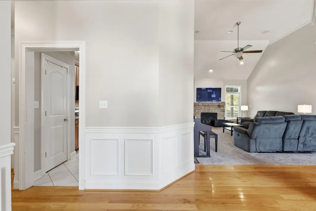 1084 Bay Colony Drive Richmond KY 40475