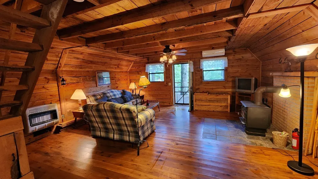 100 Cowboy Lane Wellington KY 40387