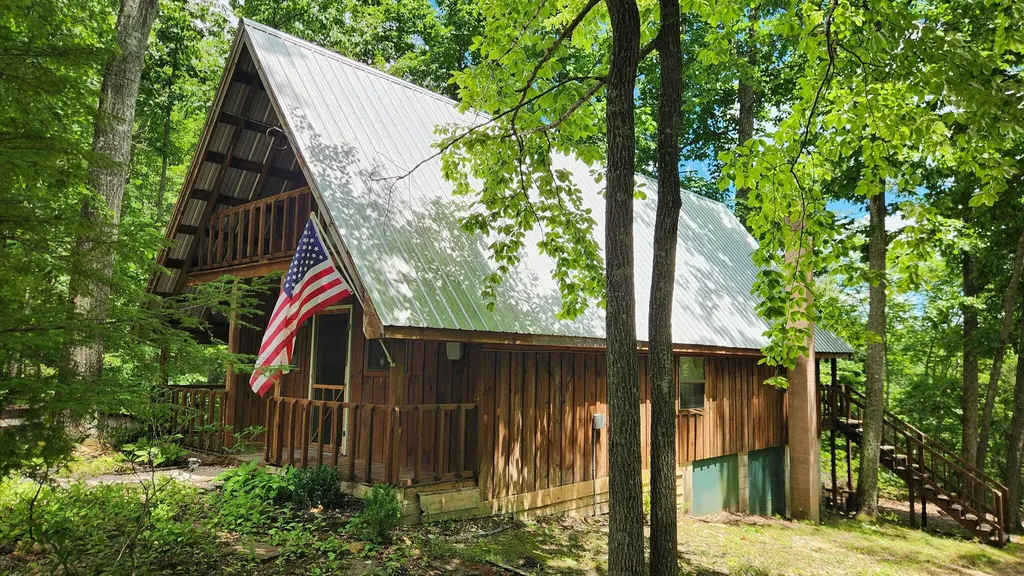 100 Cowboy Lane Wellington KY 40387