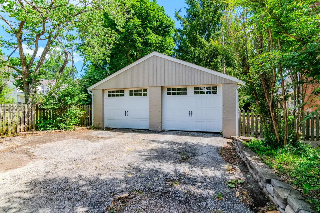 1001 Main Street Millersburg KY 40348