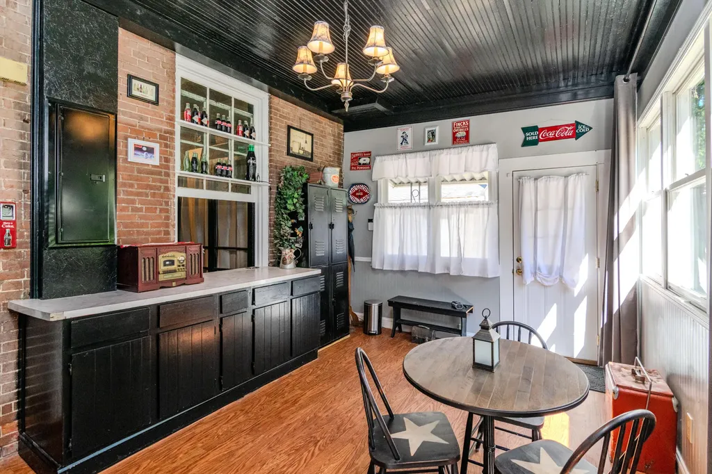 1001 Main Street Millersburg KY 40348