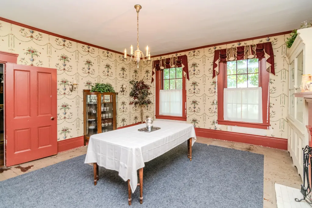 1001 Main Street Millersburg KY 40348