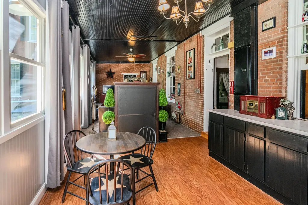 1001 Main Street Millersburg KY 40348