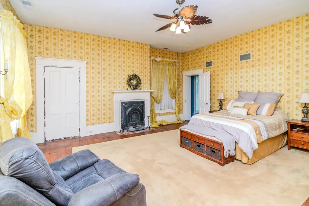 1001 Main Street Millersburg KY 40348