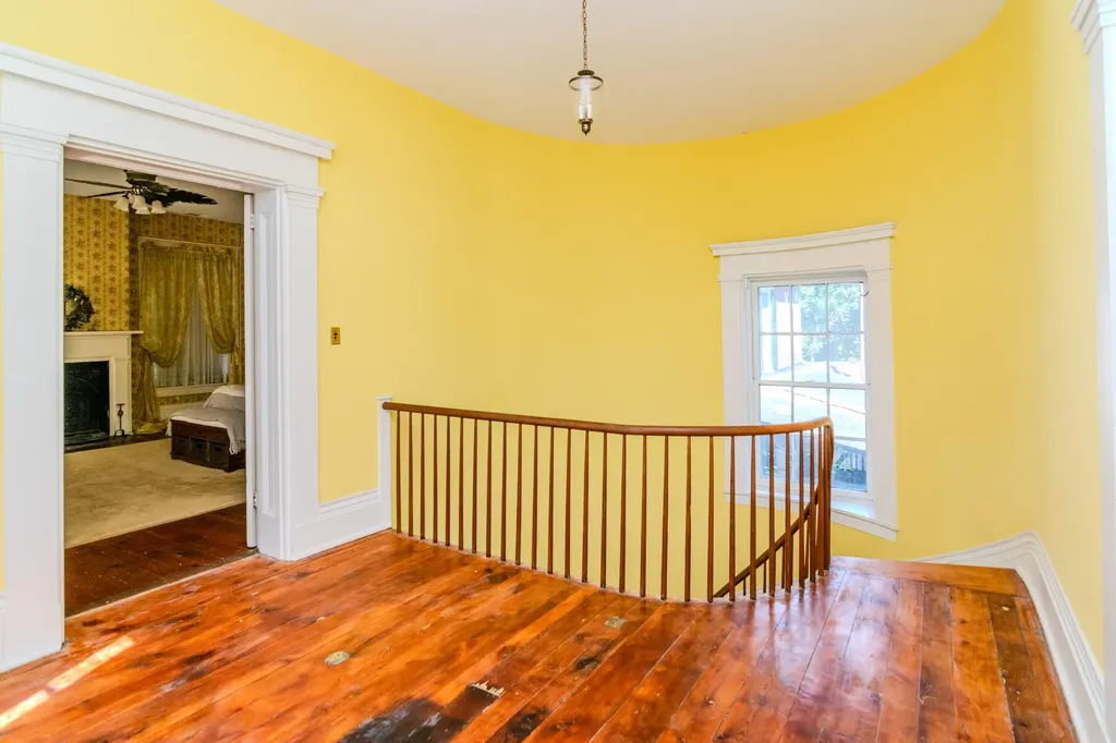 1001 Main Street Millersburg KY 40348