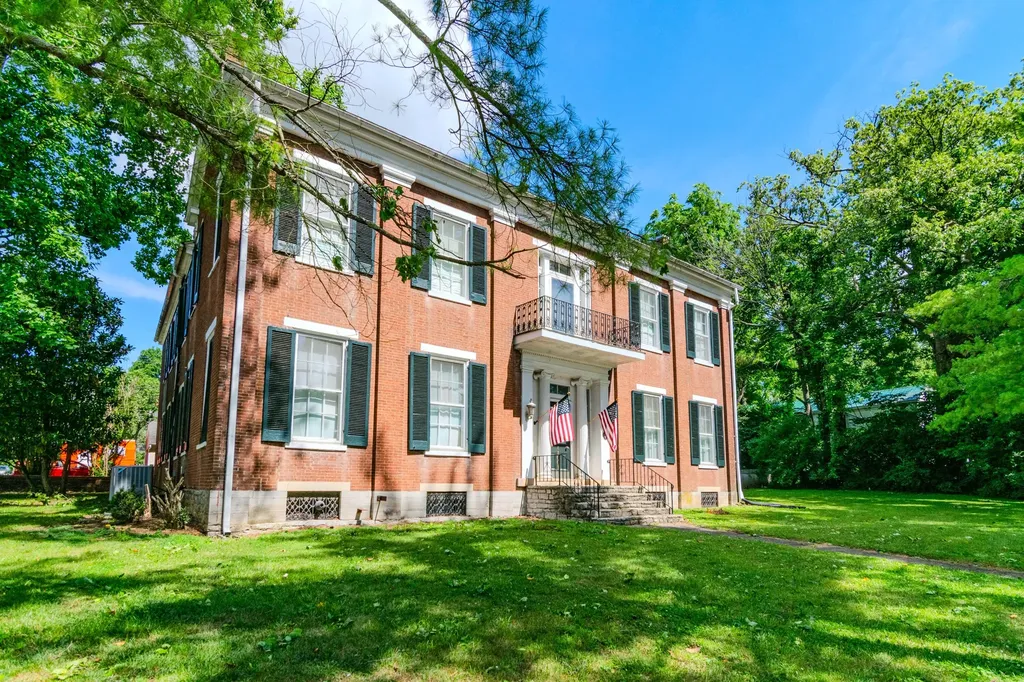 1001 Main Street Millersburg KY 40348