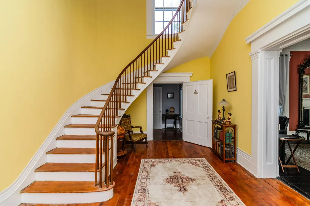1001 Main Street Millersburg KY 40348