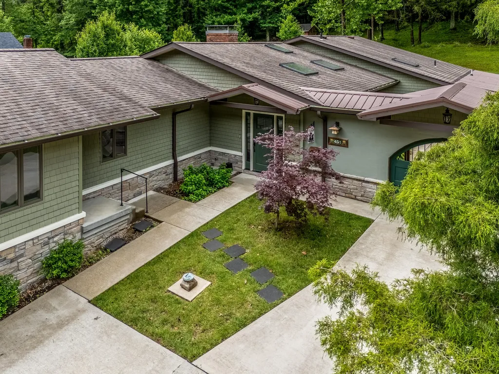 451 N Wilson Avenue Morehead KY 40351