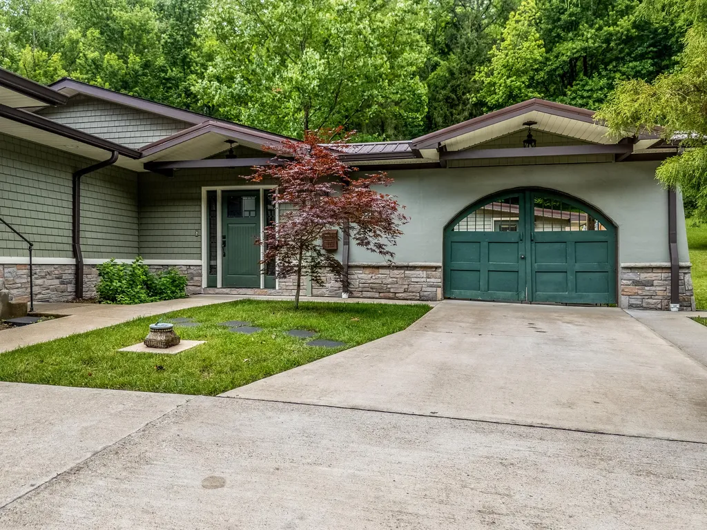 451 N Wilson Avenue Morehead KY 40351