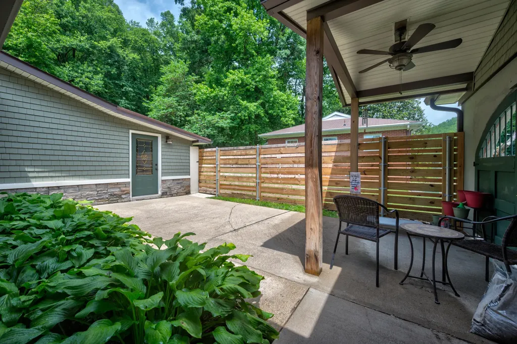 451 N Wilson Avenue Morehead KY 40351