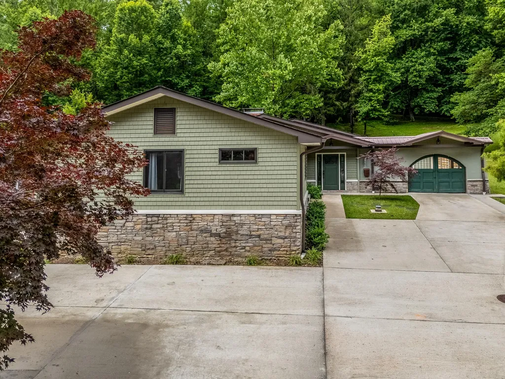 451 N Wilson Avenue Morehead KY 40351