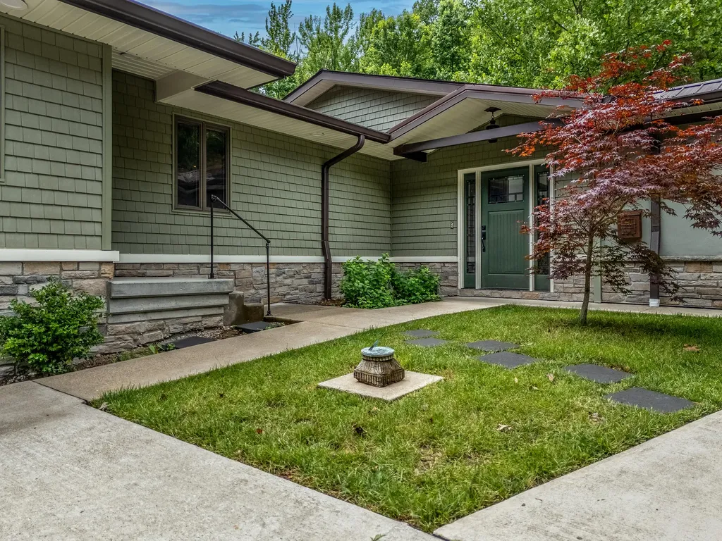 451 N Wilson Avenue Morehead KY 40351