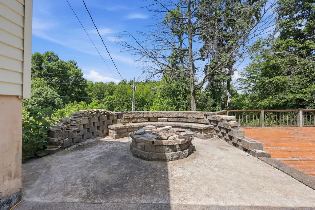 110 Ebon Road Wellington KY 40387