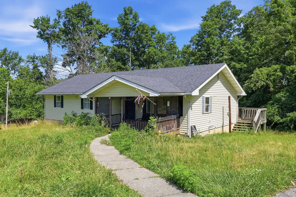 110 Ebon Road Wellington KY 40387