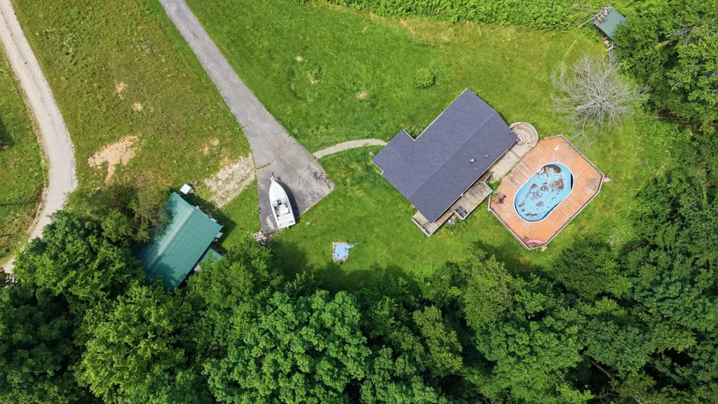 110 Ebon Road Wellington KY 40387
