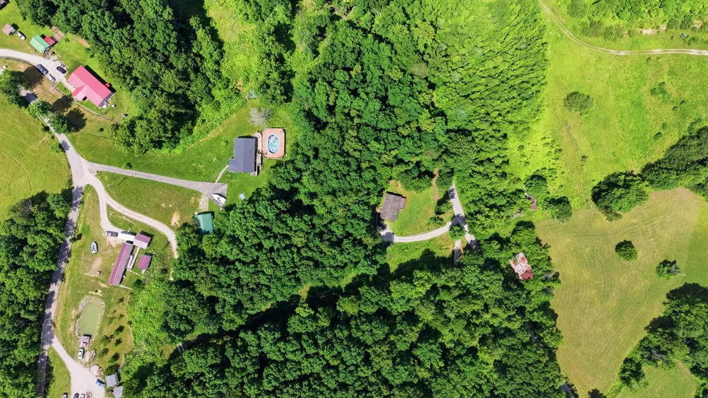 110 Ebon Road Wellington KY 40387