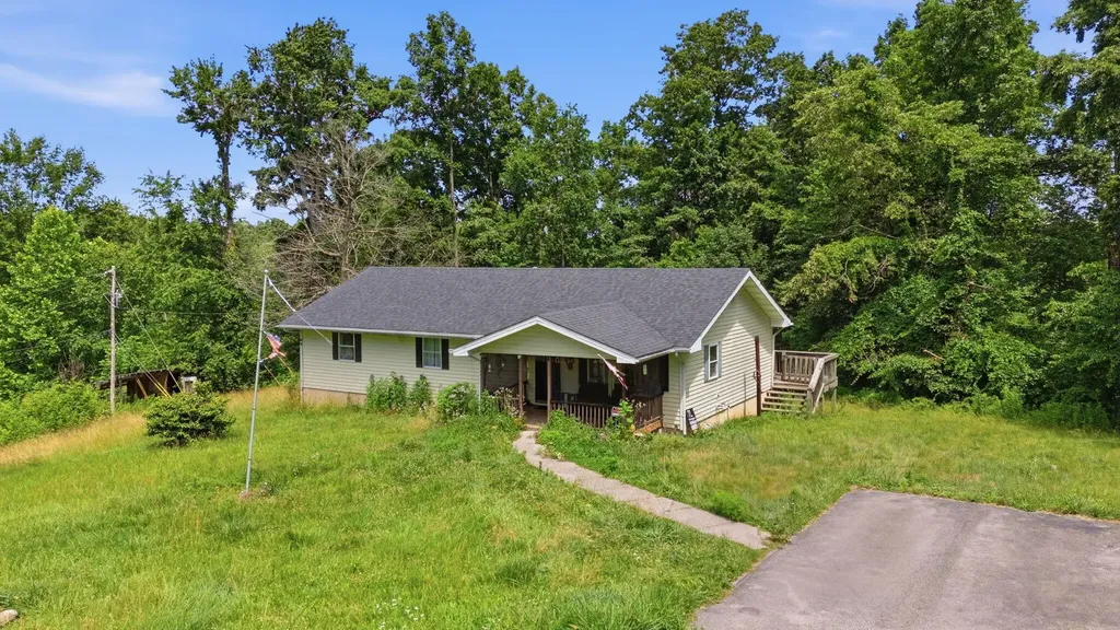 110 Ebon Road Wellington KY 40387