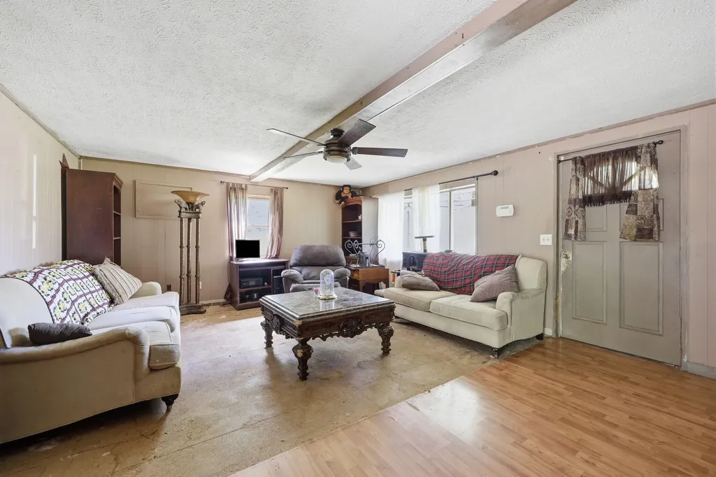 110 Ebon Road Wellington KY 40387