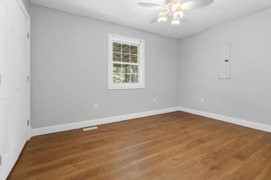 3301 Ky-39 Crab Orchard KY 40419