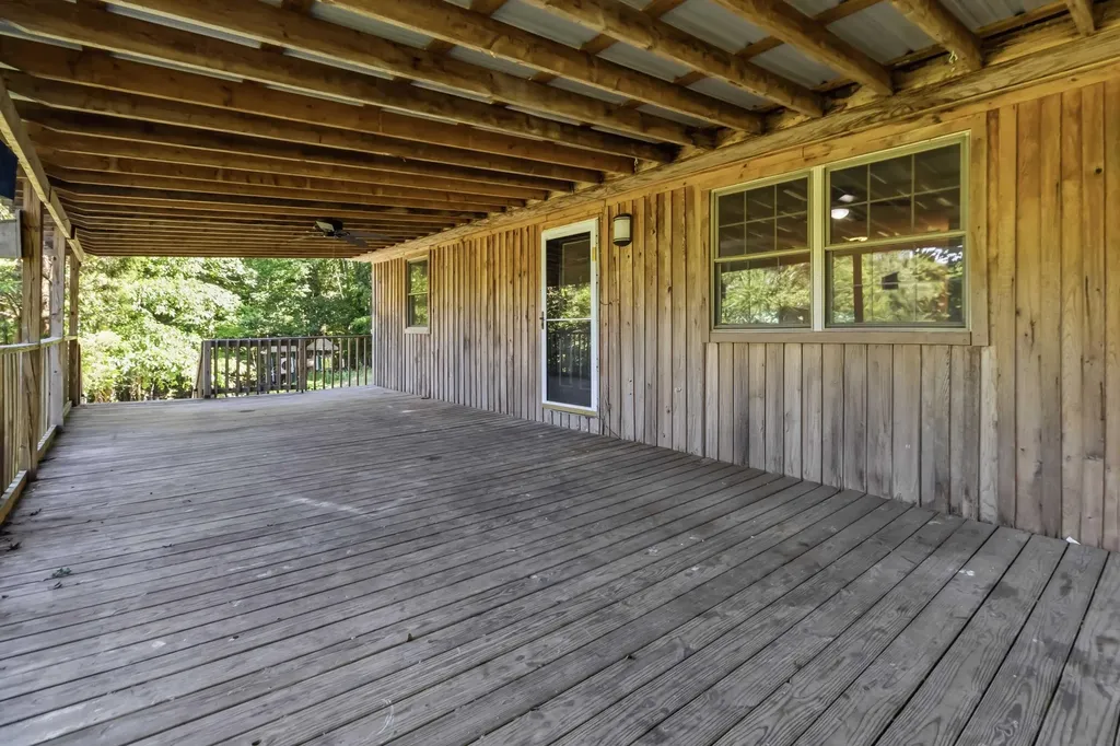 3301 Ky-39 Crab Orchard KY 40419