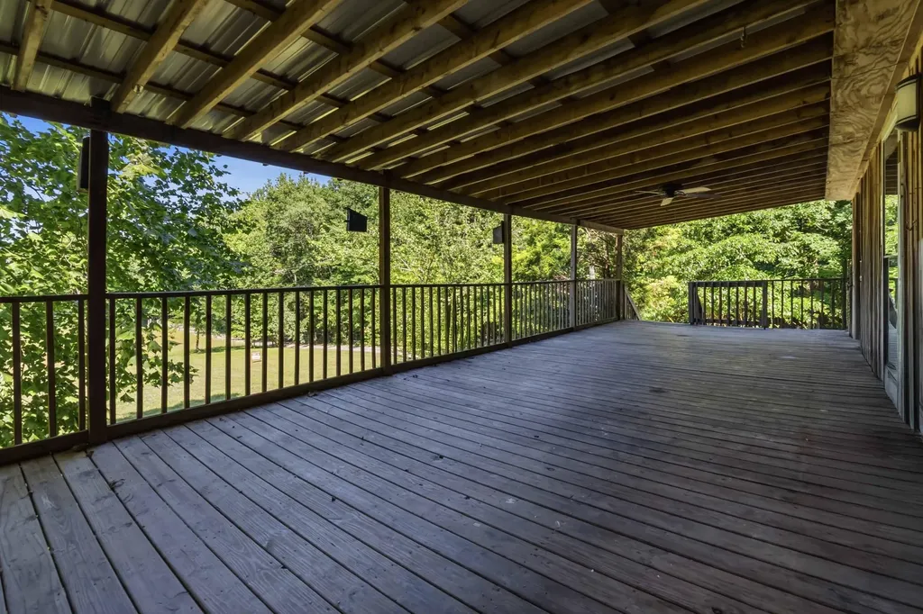 3301 Ky-39 Crab Orchard KY 40419