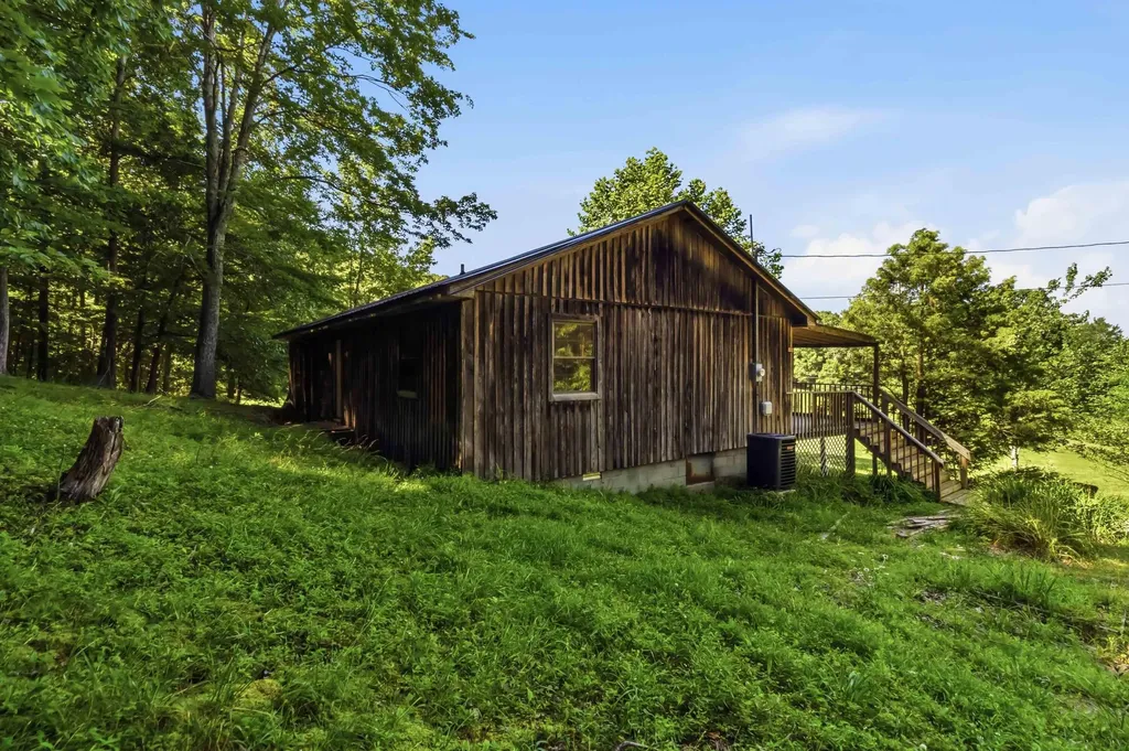 3301 Ky-39 Crab Orchard KY 40419