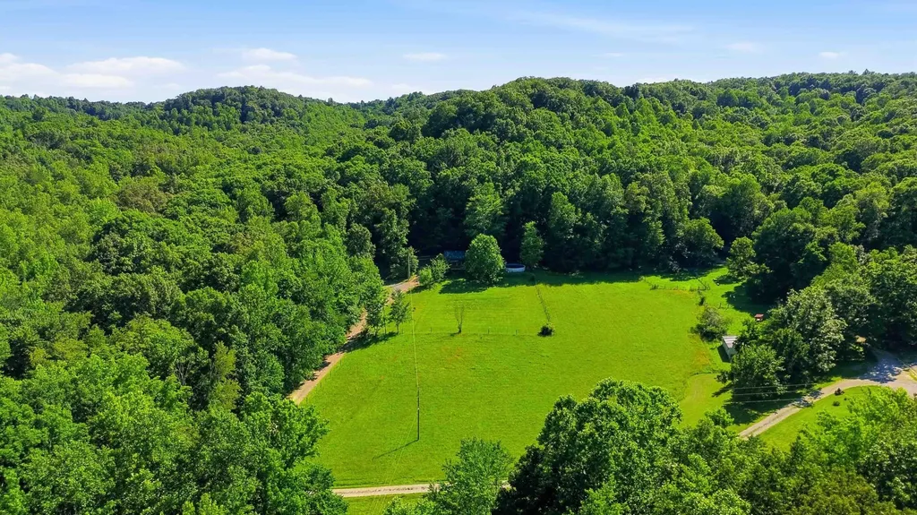 3301 Ky-39 Crab Orchard KY 40419