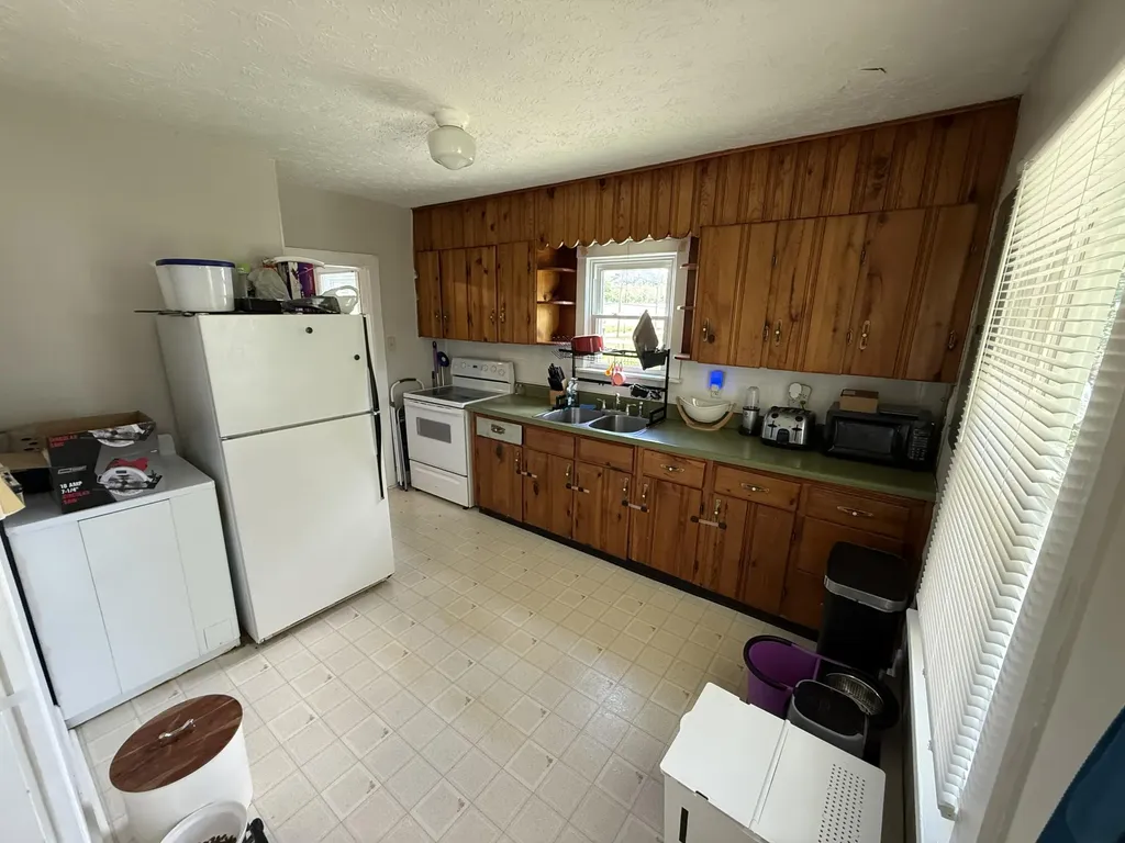 100 West Street Brodhead KY 40409