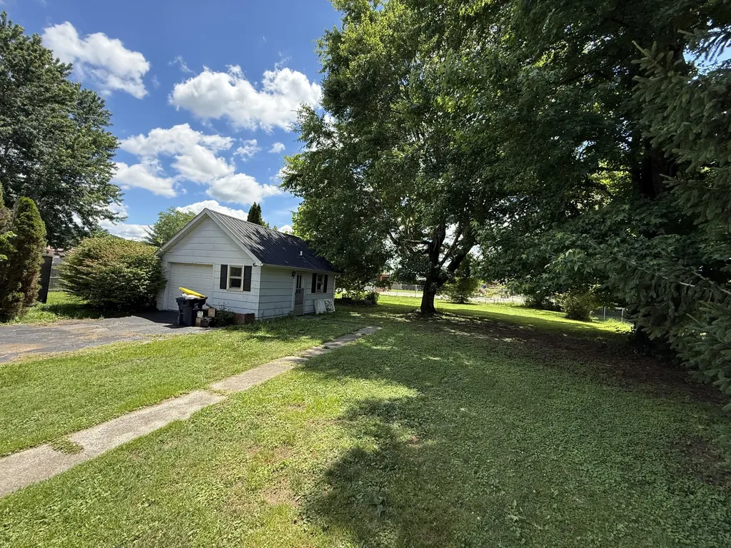 100 West Street Brodhead KY 40409