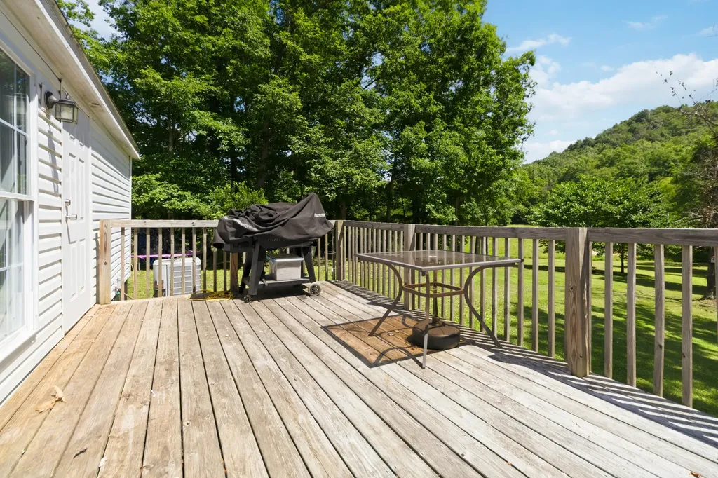 190 Geneva-mckinney Road Stanford KY 40484