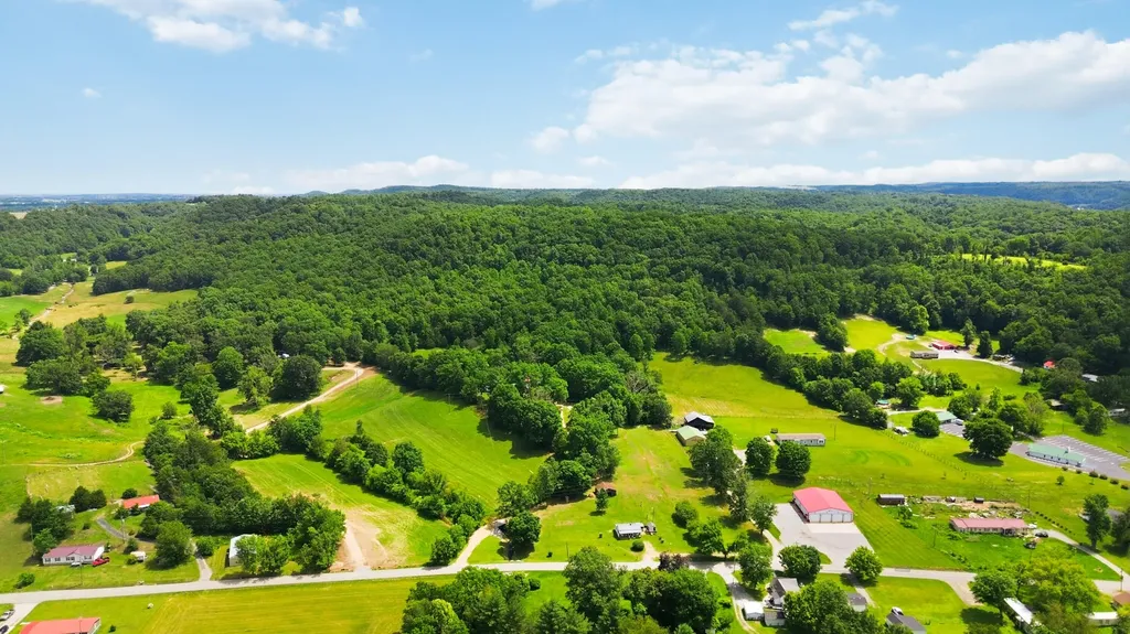 190 Geneva-mckinney Road Stanford KY 40484