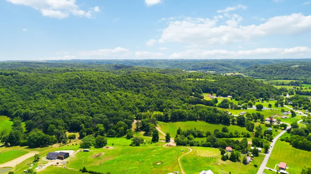 190 Geneva-mckinney Road Stanford KY 40484