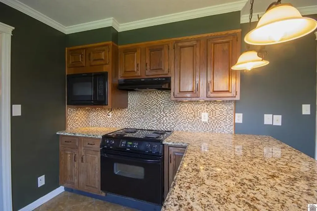 340 Mcintosh Road Hickory KY 42051