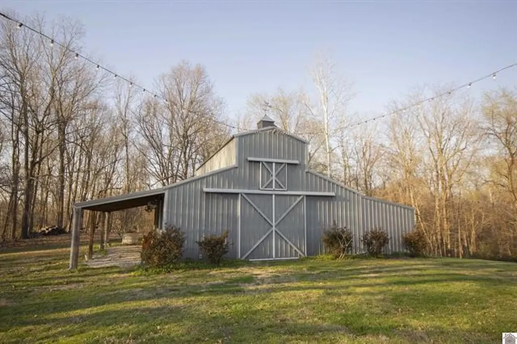 340 Mcintosh Road Hickory KY 42051